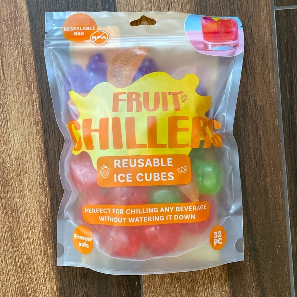 Evriholder Fruit Chillers Freezer safe BPA free Reusable ice cubes‎